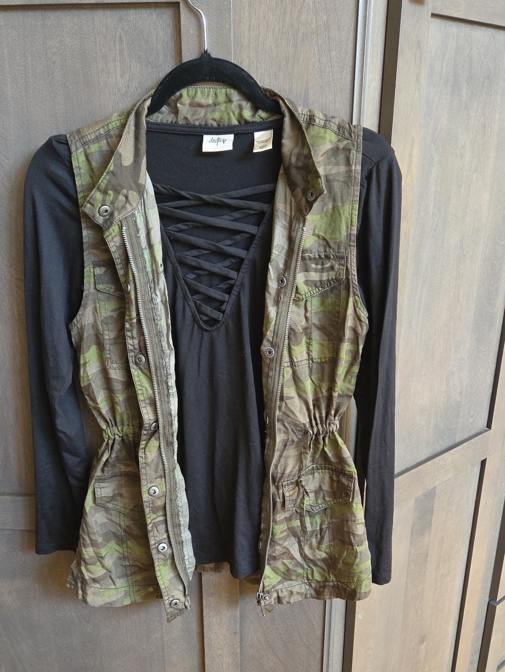 Me Jane Black Lace-Up Long Sleeve Tee with Green Camo Utility Vest